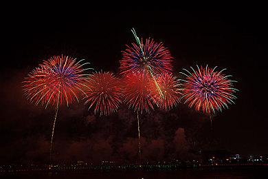 《赛博朋克》《巫师》都会逐步加入多人功能